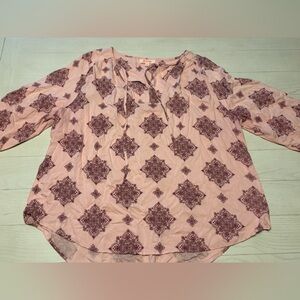 EVRI size 1X blouse dusty rose/burgundy print